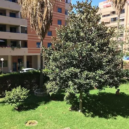 Playa De Huelin. Loft A Apartment Malaga